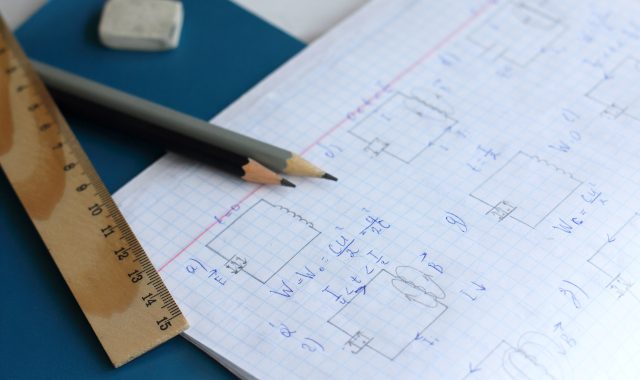 Supporting students who take physics without maths